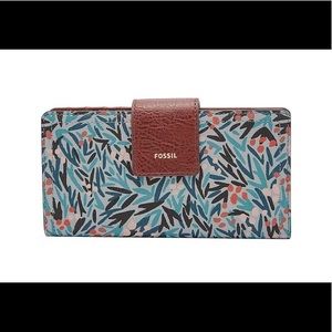 NWT Fossil Logan RFID Wallet